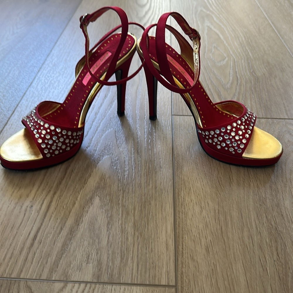 Betsey Johnson Red Satin Stilettos - Picture 2 of 6